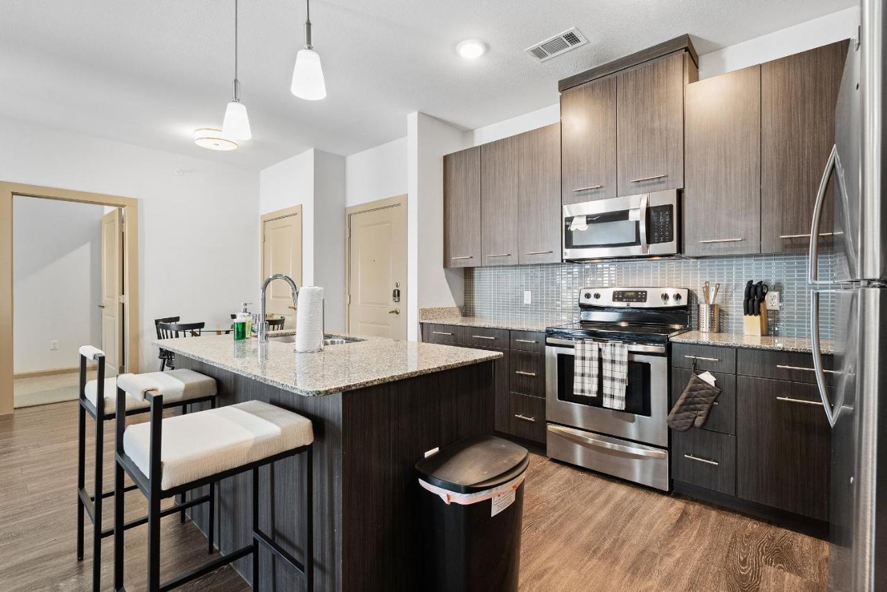 Luxe 3B/2B Getaway - Pool, Gym, Parking, Pet Wash Apartamento Leander Exterior foto