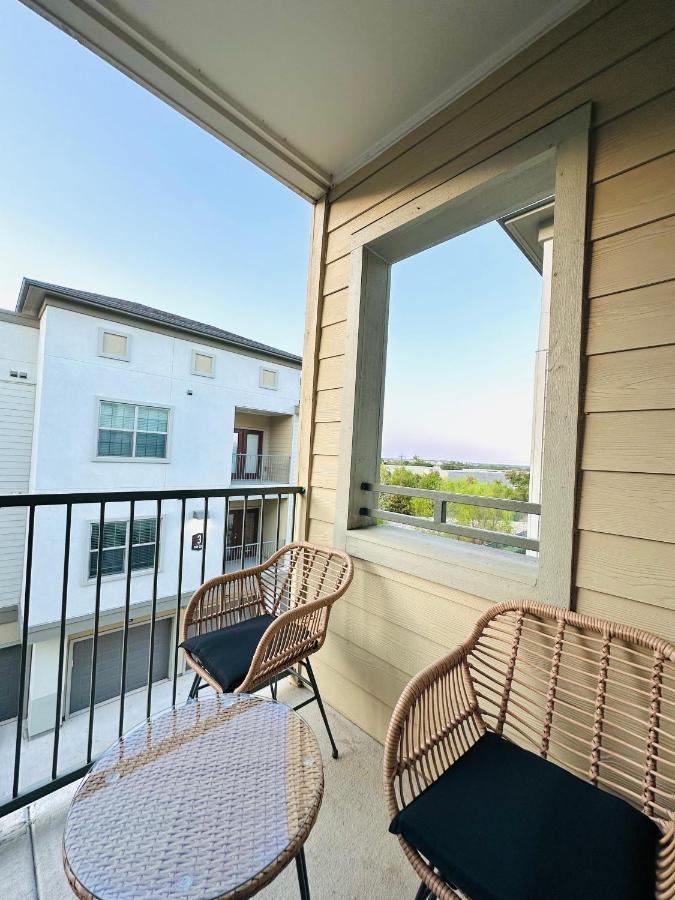 Luxe 3B/2B Getaway - Pool, Gym, Parking, Pet Wash Apartamento Leander Exterior foto