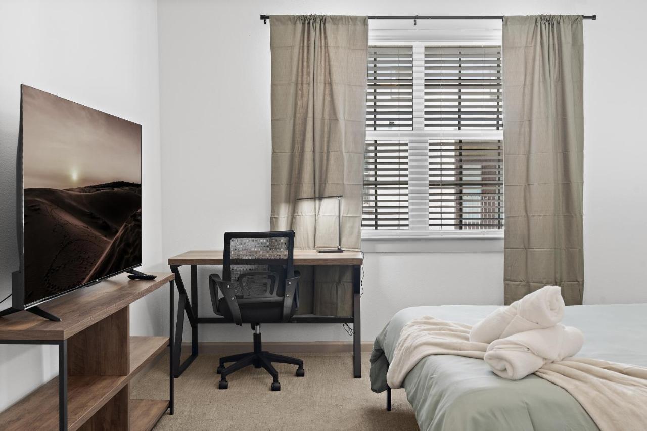 Luxe 3B/2B Getaway - Pool, Gym, Parking, Pet Wash Apartamento Leander Exterior foto