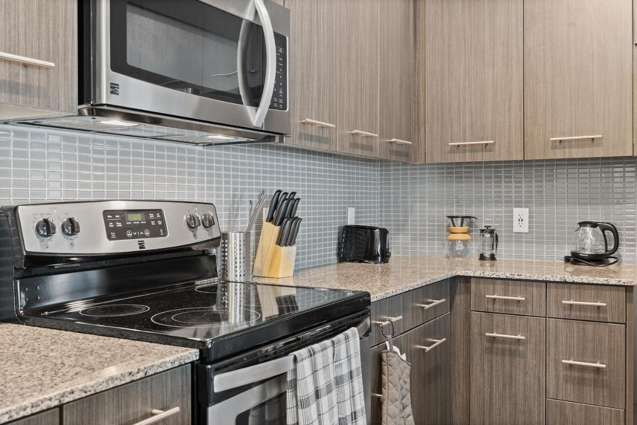 Luxe 3B/2B Getaway - Pool, Gym, Parking, Pet Wash Apartamento Leander Exterior foto