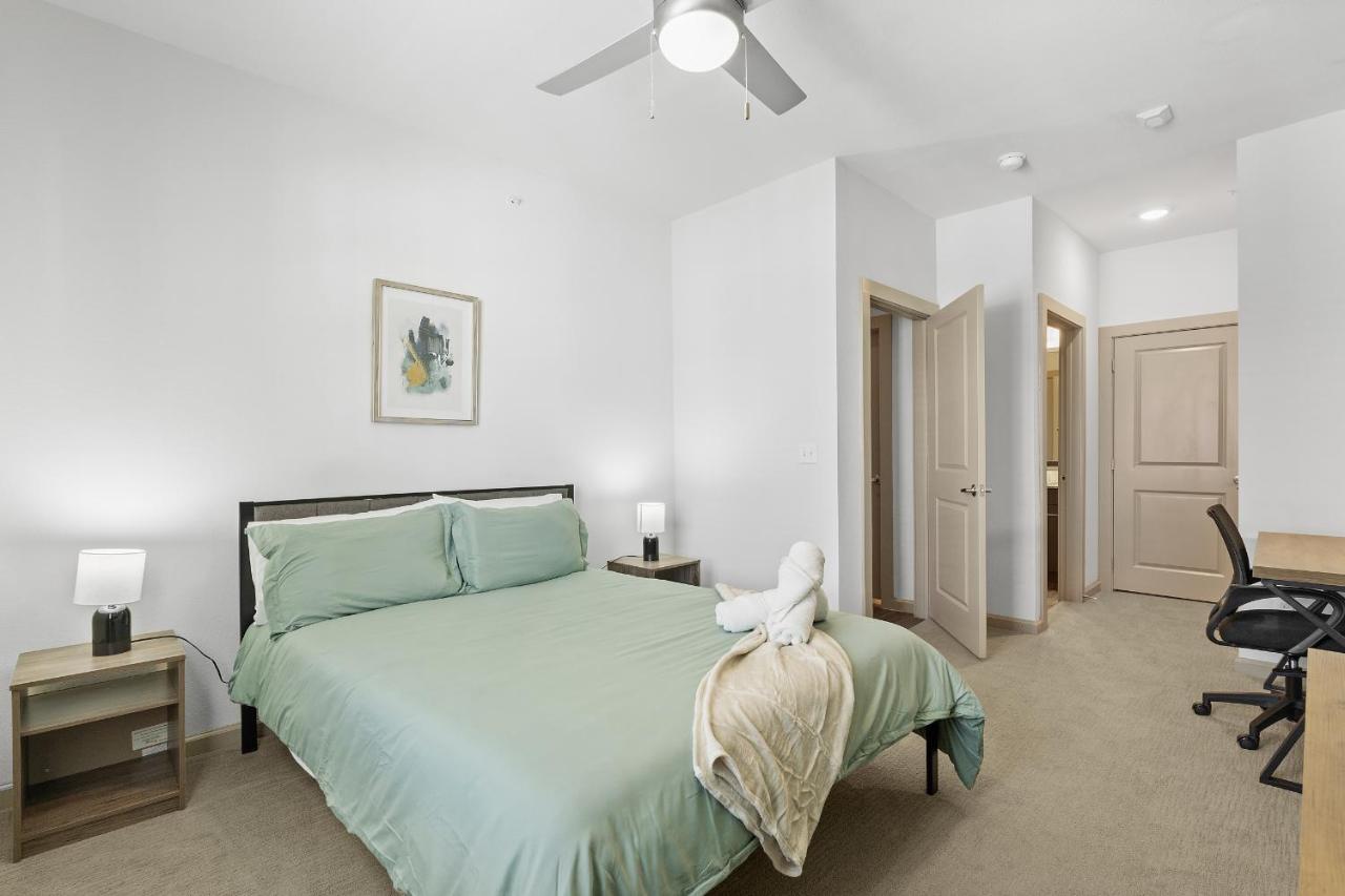 Luxe 3B/2B Getaway - Pool, Gym, Parking, Pet Wash Apartamento Leander Exterior foto