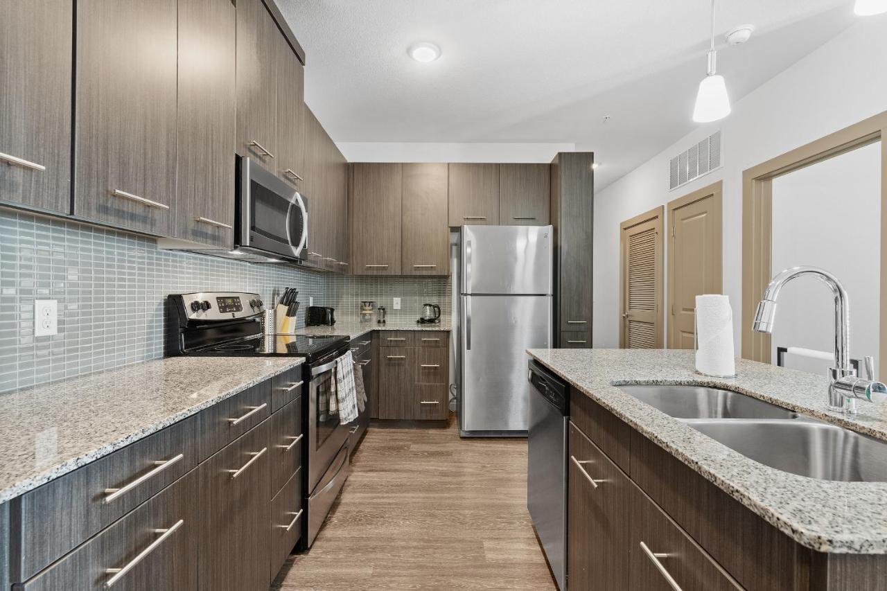 Luxe 3B/2B Getaway - Pool, Gym, Parking, Pet Wash Apartamento Leander Exterior foto