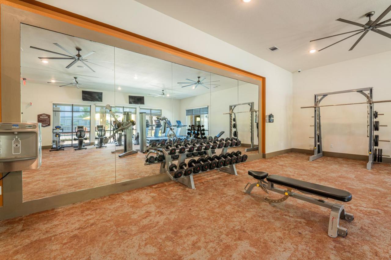 Luxe 3B/2B Getaway - Pool, Gym, Parking, Pet Wash Apartamento Leander Exterior foto